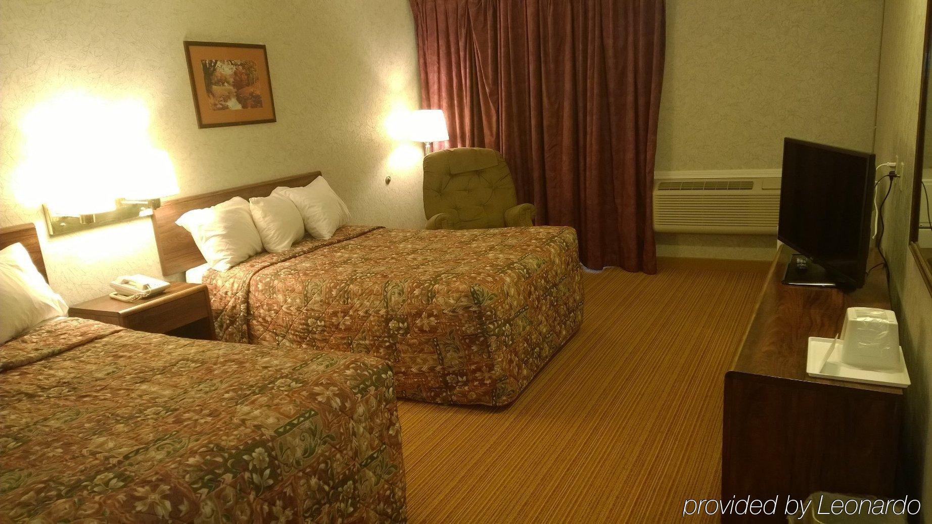 Oyo Ks Hwy 24 Hotel