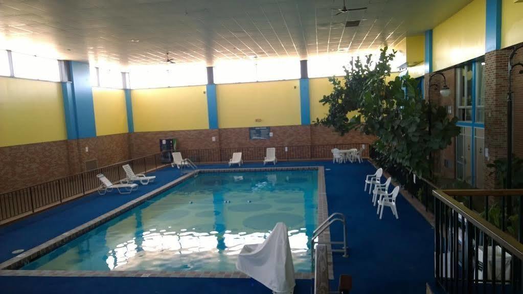 Oyo Ks Hwy 24 Hotel 2*