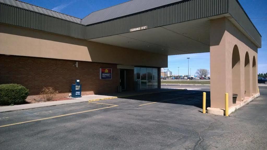 Oyo Ks Hwy 24 Hotel