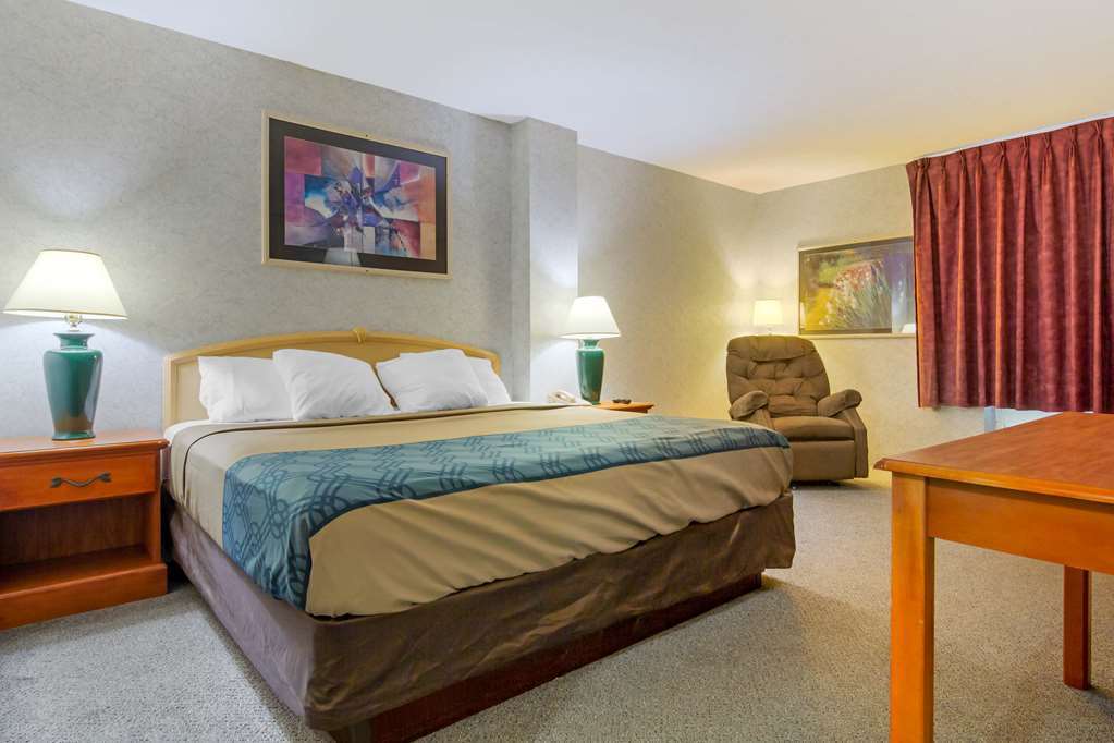 Oyo Ks Hwy 24 Hotel
